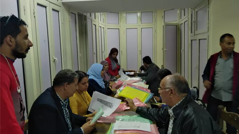 رئيس مدينة سفاجا يتابع أعمال لجنة تلقي طلبات الوحدات السكنية المعلن عنها