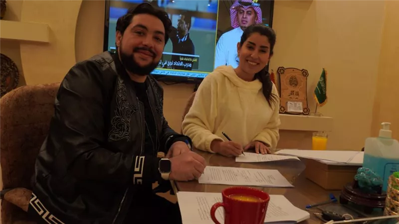 آيتن عامر بطلة العرض المسرحي في مسلسل 