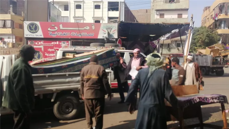 تحرير ٦٠ مخالفة و٥٢ إزالة إدارية فى حملة مرافق موسعة بالأقصر