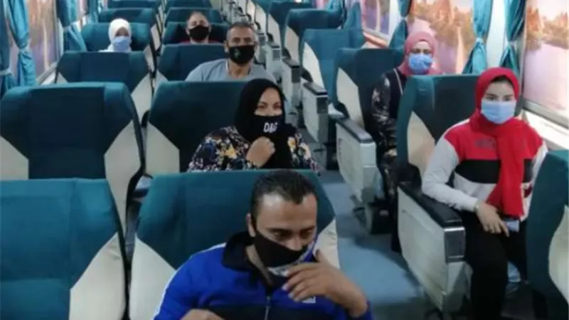 وزير النقل يحسم جدل أسعار تذاكر القطارات: لا زيادة دون الرجوع للرئيس والبرلمان.. فيديو