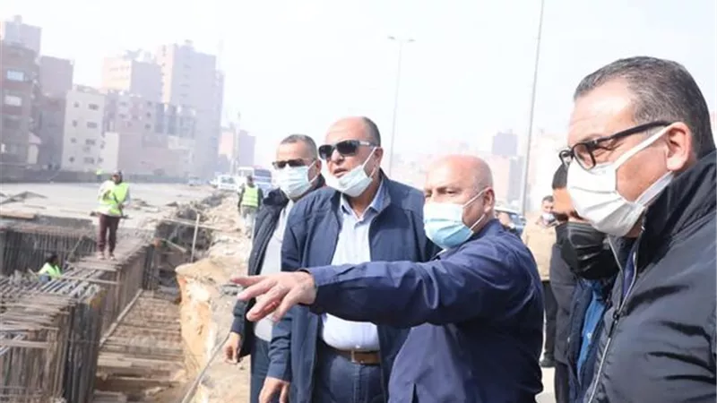 وزير النقل في جولة تفقدية بمواقع العمل بمشروع التطوير الشامل للطريق الدائرى حول القاهرة الكبرى