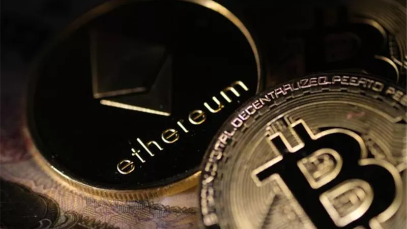 تراجع أسعار العملات الرقمية.. اليوم