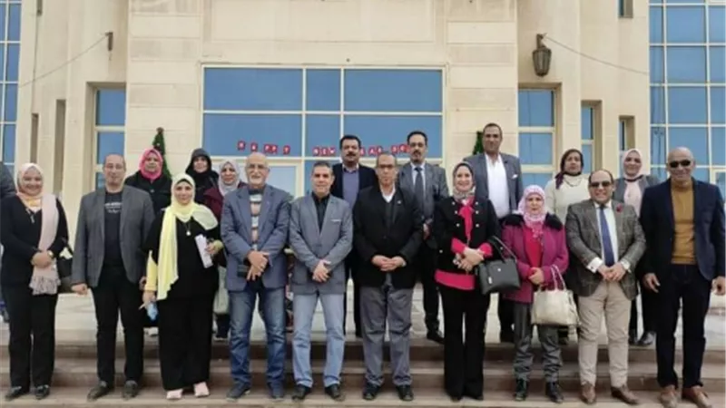 وكيل التعليم بالقليوبية يشهد احتفال ادارة العبور باطلاق مبادرة 