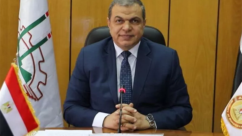 القوى العاملة: الخميس.. إجازة بأجر للعاملين بالقطاع الخاص بمناسبة عيد الميلاد المجيد