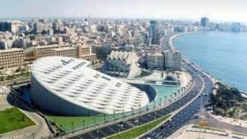 فاروق الباز يكشف حقيقة غرق الإسكندرية ودمياط بسبب التغييرات المناخية