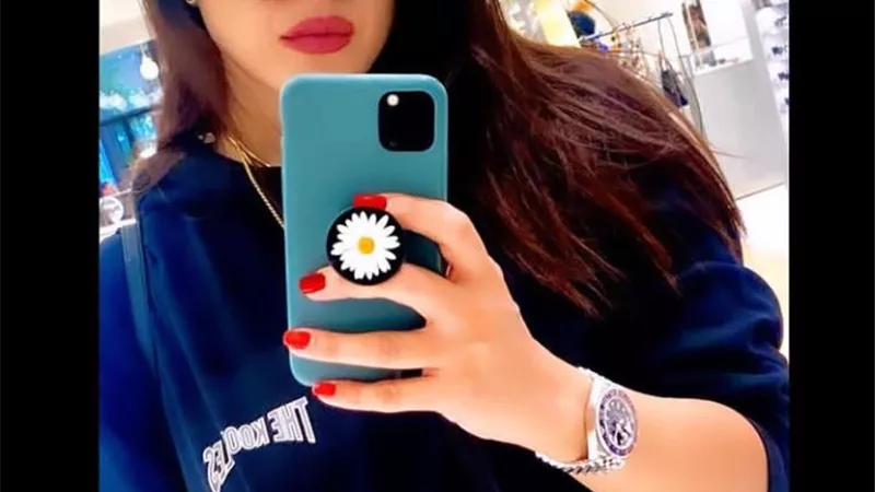 ياسمين عبدالعزيز تتألق في أحدث إطلالتها عبر إنستجرام