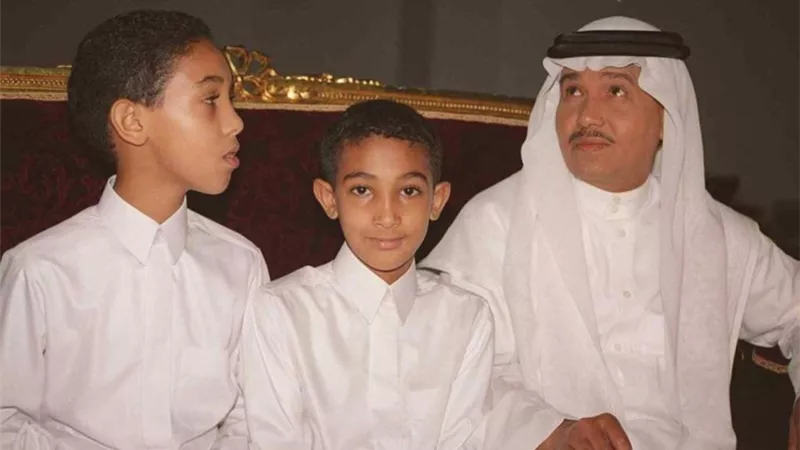 الفنان محمد عبدة يرزق بمولود جديد ويطلق علية اسم 