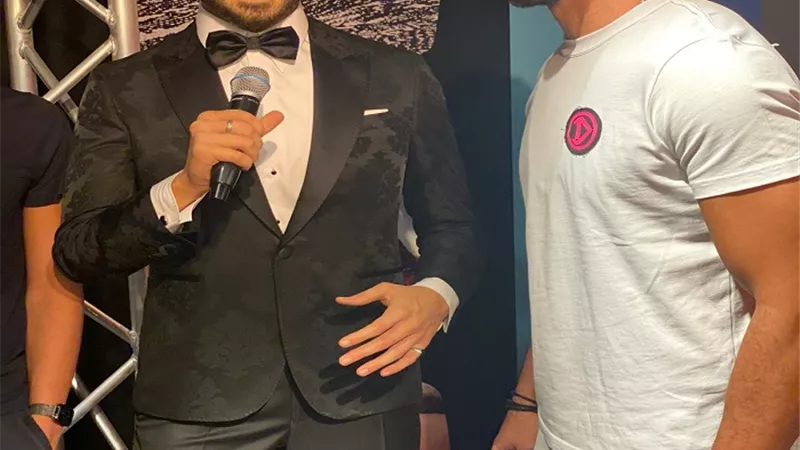 خدوا مقاساتي فى 7 ساعات.. أحمد فهمي يكشف تفاصيل تمثاله فى متحف توسو