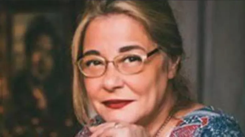 مايا مرسى ناعية الفنانة مها أبو عوف: تركت لنا رصيد فنى ثرى ومتنوع