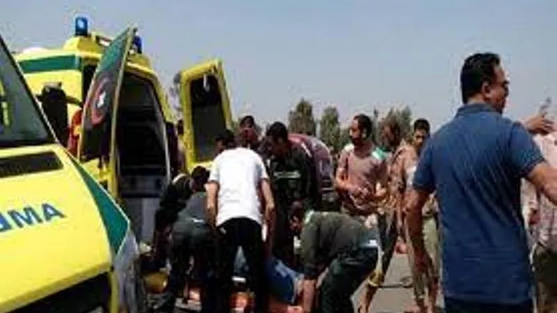 الصحة: الدفع بـ22 سيارات إسعاف لنقل مصابي حادثين منفصلين بمحافظة السويس