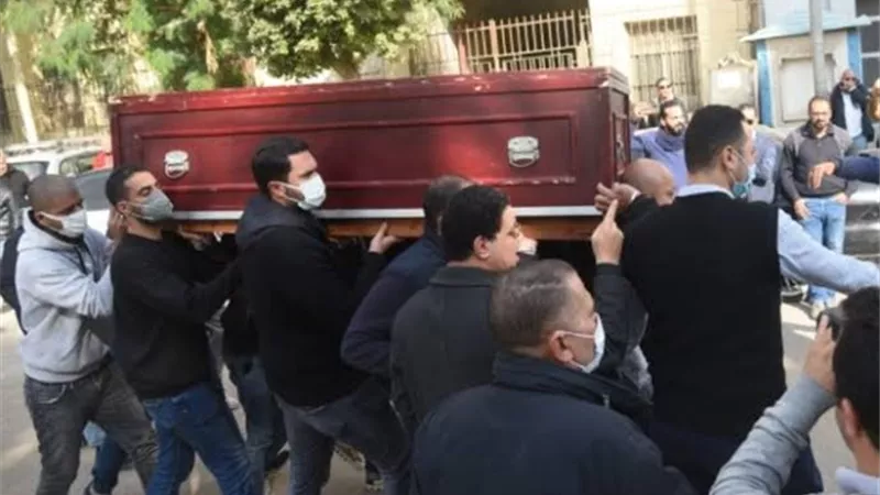 انتهاء جنازة الفنانة مها أبو عوف