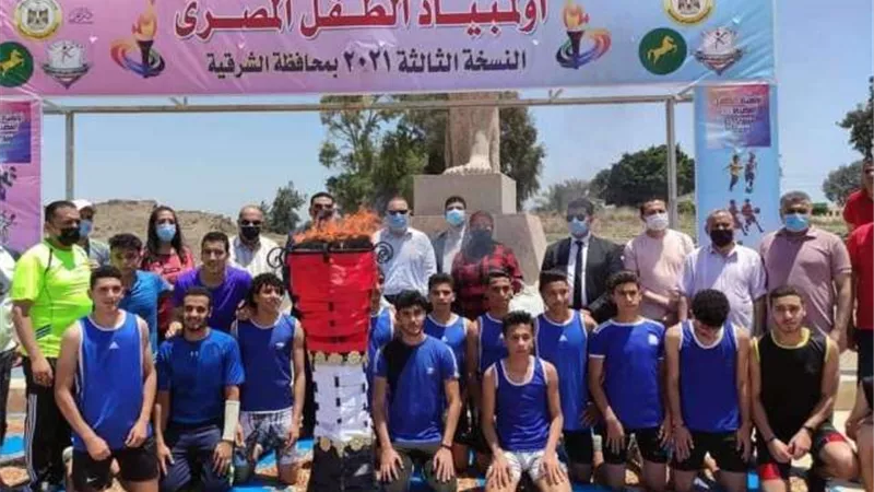 محافظ الشرقية يُشيد بمجهودات مديرية الشباب والرياضة لما قدمته إدارة الطلائع للشباب والفتيات