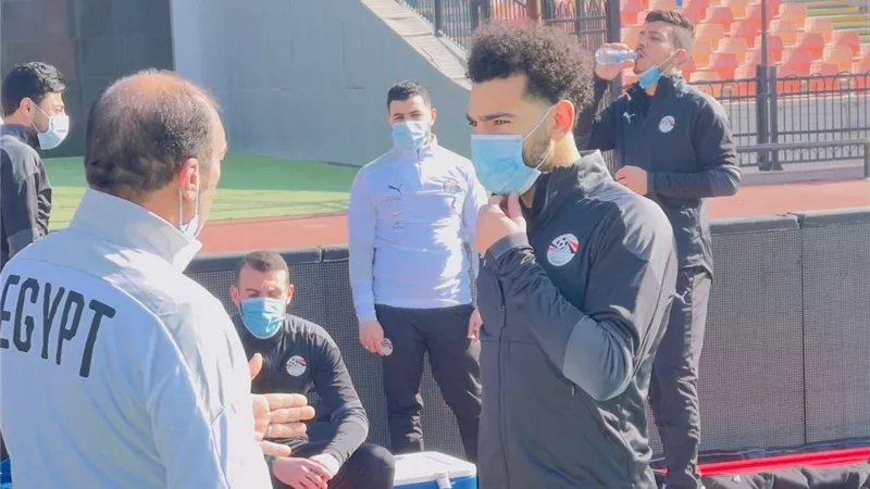 انضمام محمد صلاح وتريزيجيه للمنتخب.. شاهد