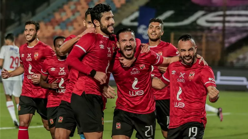 طبيب الأهلى يؤكد على تشديد الإجراءات الإحترازية إستعداداً للمشاركة فى مونديال الأندية