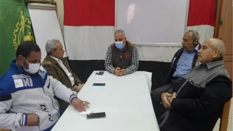 وكيل الشباب والرياضة بالقليوبية يجتمع مع مجلس إدارة مركز كفر عابد بطوخ.. صور