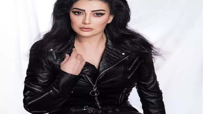 لوك جديد .. غادة عبدالرازق تخطف الأنظار باطلالة ساحرة