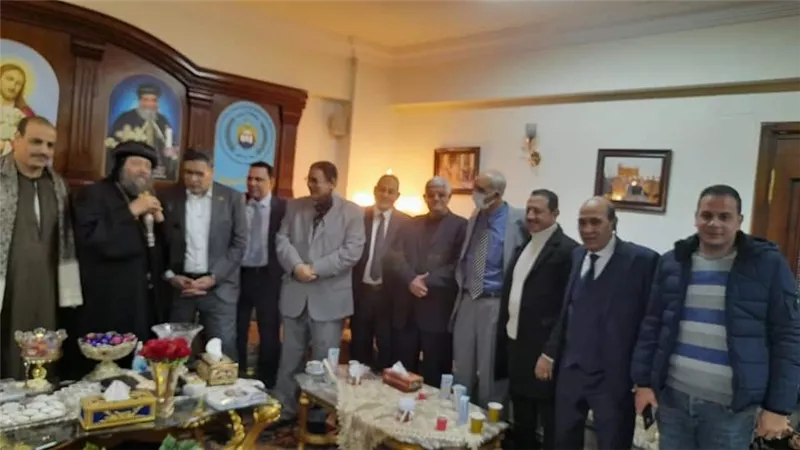 الشعب الجمهوري باسيوط يقدم التهنئة لمطرانية الكاثوليك بالمدينة والارثوذكس بابنوب