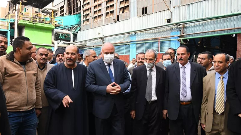انطلاق موسم عصر القصب بمصنع سكر نجع حمادى