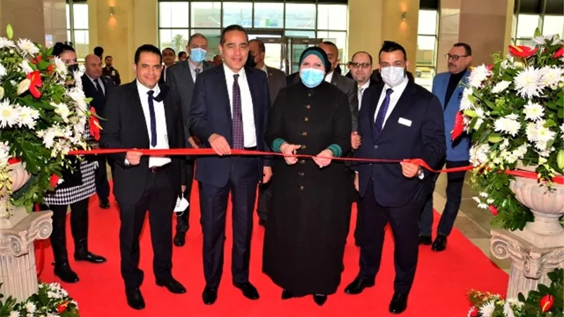 وزيرة التجارة والصناعة تفتتح فعاليات الدورة الثامنة عشر من معرض 