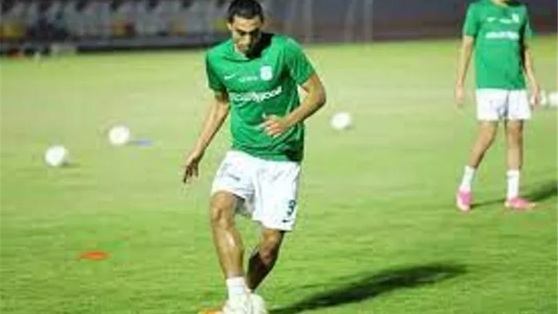 الكومى يكشف حقيقة المفاوضات مع نجم المصرى