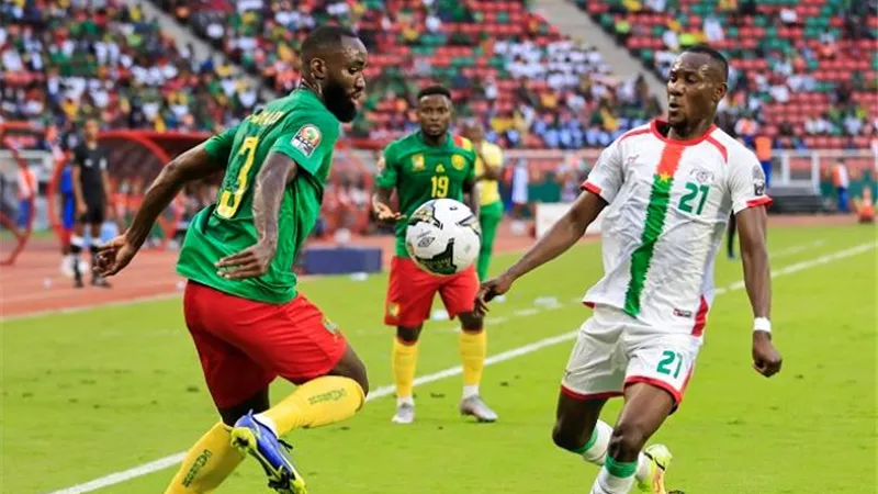 بوركينا فاسو تحرز أول أهداف أمم أفريقيا بخطأ كاميرونى.. شاهد