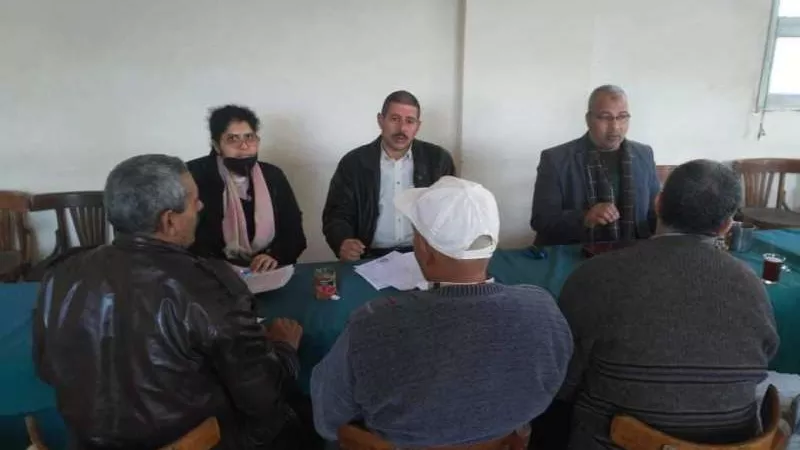 زراعة الشرقية تنفذ مدرسة حقلية إرشادية عن محصول الفراولة لمزارعي مركز مشتول السوق