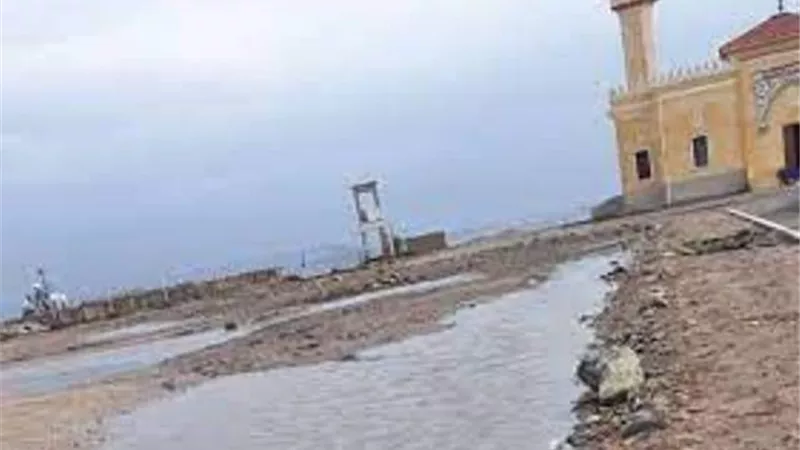 استمرار سقوط الأمطار على جنوب البحر الأحمر