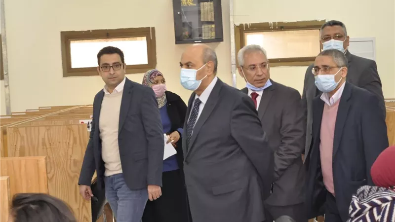 رسميًا .. انطلاق أولي الاختبارات الالكترونية لطلاب الصيدلة بجامعة المنيا