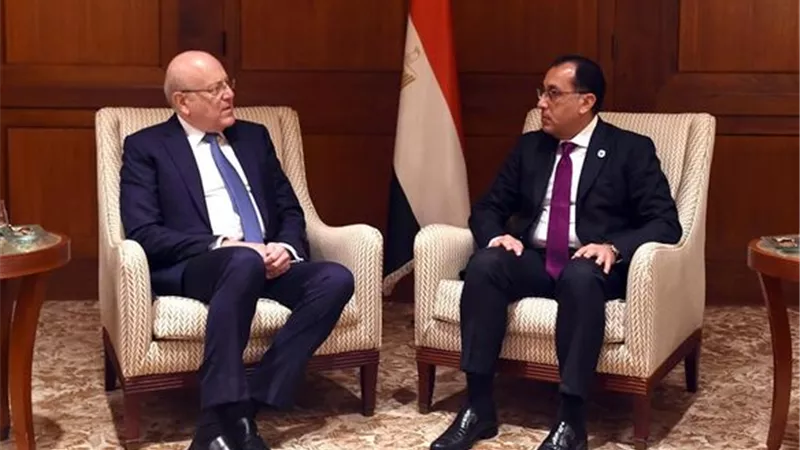 رئيس الوزراء يلتقى رئيس الحكومة اللبنانية ويوجه بالاستمرار في تقديم كافة سبل الدعم