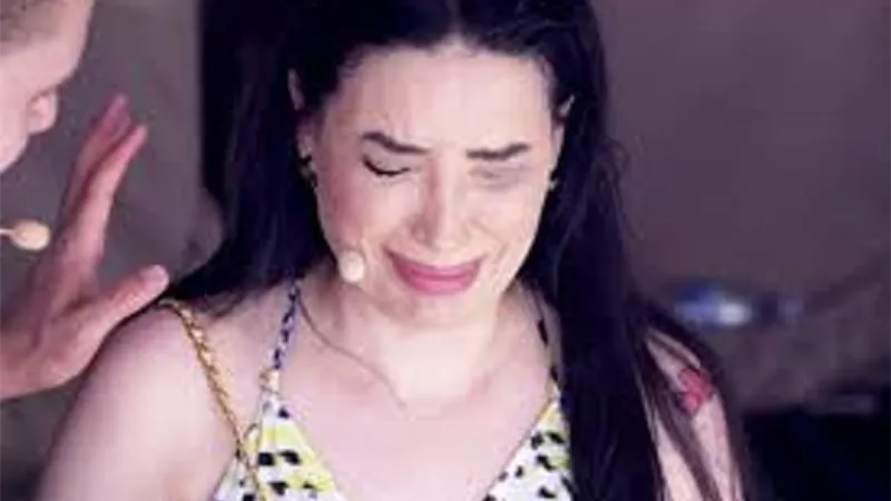 رسالة غامضة من عبير صبرى تثير الجدل