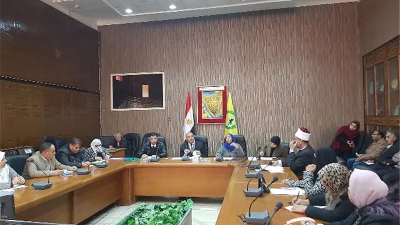 سكرتير عام المحافظة يؤكد على أهمية إقامة المشروعات الصغيرة
