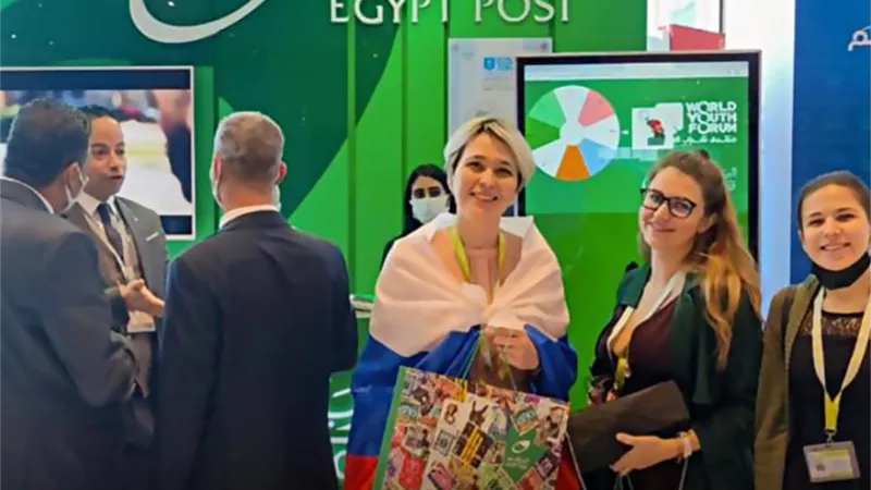 البريد المصري يصدر لوحة طوابع تذكارية لتوثيق منتدى شباب العالم