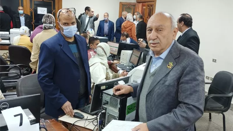 النائب احمد عثمان يتقدم بأوراق ترشحه على مقعد النقيب العام للمهندسين ..صور