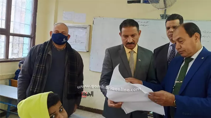 سلومة يتابع الامتحانات بمدارس الورَّاق