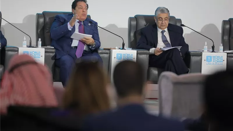 أبو العينين : تداخل جائحة كورونا مع قضيتي المناخ والطاقة أزمة معقدة تؤرق العالم