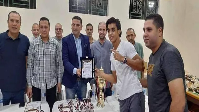 محافظ الشرقية يُشيد بمجهودات الإدارة العامة للرياضة