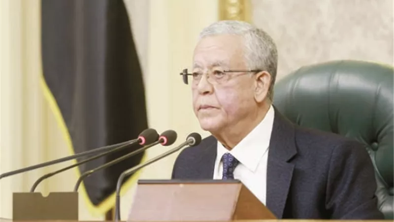 جبالي يمازح النواب: حصة الرياضة.. خلصت