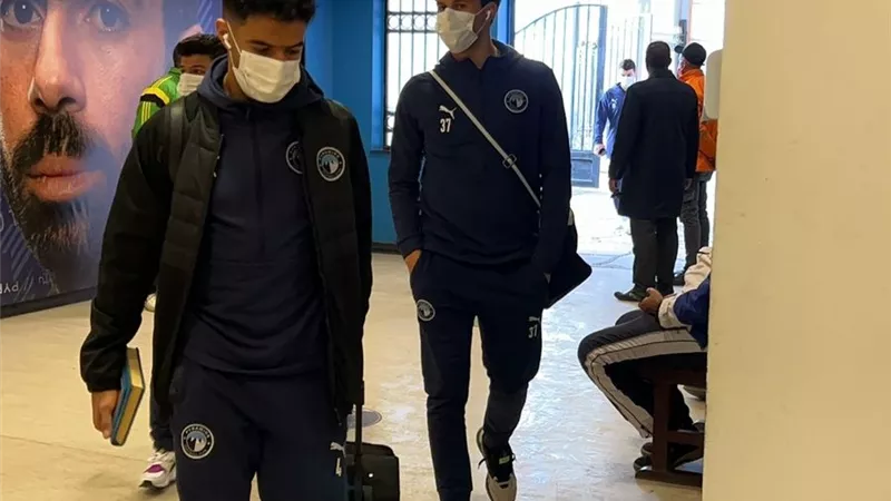 كأس الرابطة: بيراميدز يصل ملعب المباراة استعدادًا لمواجهة الاتحاد
