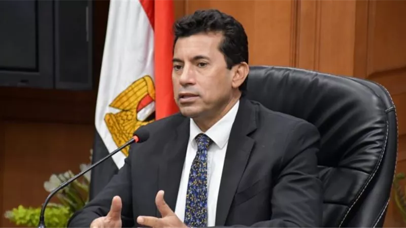 وزير الشباب يكشف مصير الجهاز الفنى للفراعنة بقيادة كيروش .. فيديو