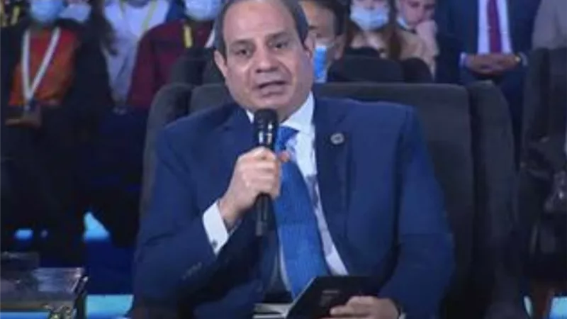الرئيس السيسي يعقد لقاءً مع شركاء التنمية على هامش أعمال منتدى شباب العالم