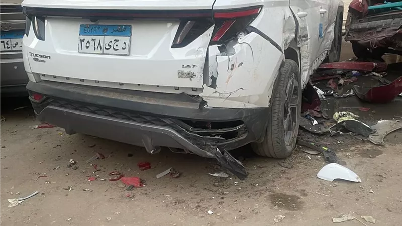 طالب الحقوق اصاب شخص وحطم 4 سيارات في حادث تصادم بالمنصورة