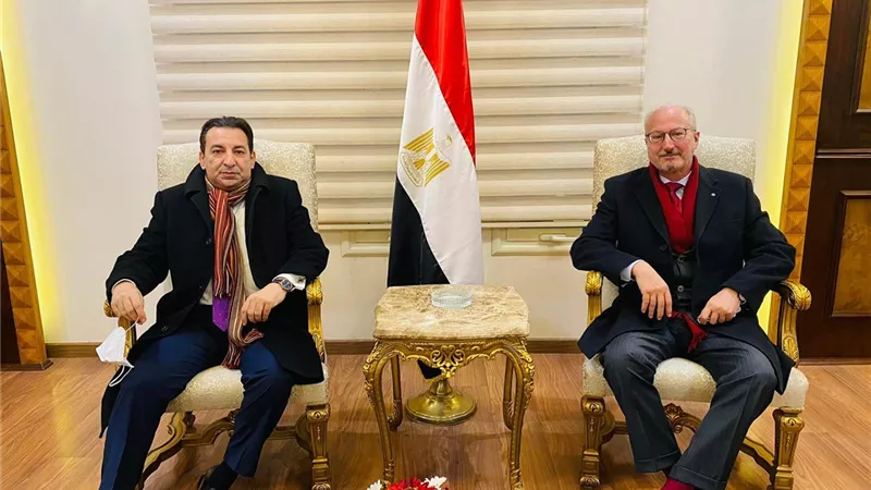 مليون جرعة من لقاح أسترازينيكا هدية من الأرجنتين لمصر