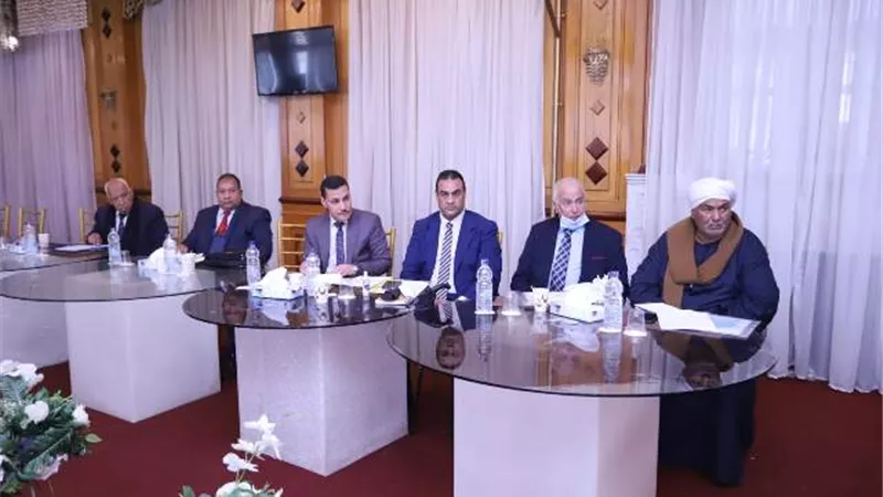 واتس آب لتلقي الشكاوى والتواصل مع أولياء الأمور