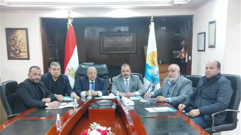 شركة مياه الشرب بالقاهرة ونقابة المرافق : تحويل المركز الطبي لمستشفى متكامل لخدمة العاملين