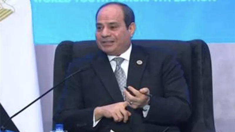 الرئيس السيسي: الخطاب الديني الحقيقي أن يكون الفهم والوعي قائمين على أنه لا يوجد شيء موحد