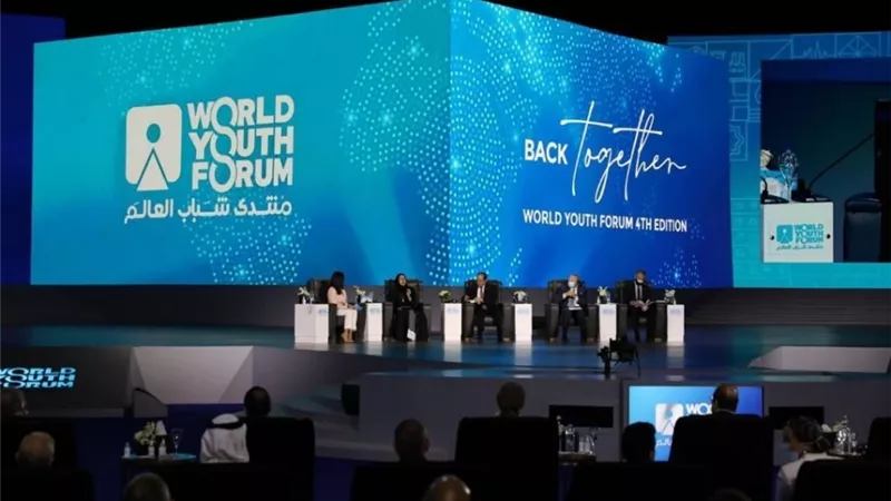 الإعلام الدولي يبرز حوار الرئيس السيسي مع المراسلين الأجانب وإعلاء قيمة الحوار بين شباب العالم