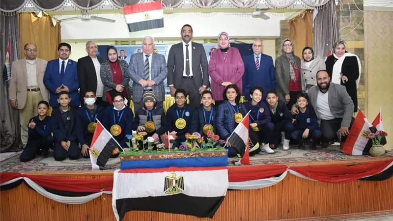 فوز مدرسة الرشيد الابتدائية بالعجمى بالمركز الأول فى مسابقة اوائل الطلبة بالاسكندرية