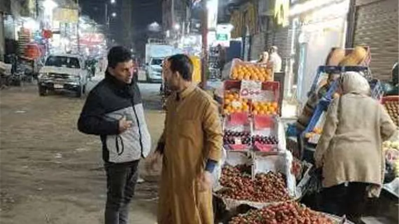 إستمرار حملات إزالة الإشغالات وتطبيق القانون على المخالفين فى الشرقية.. بالصور