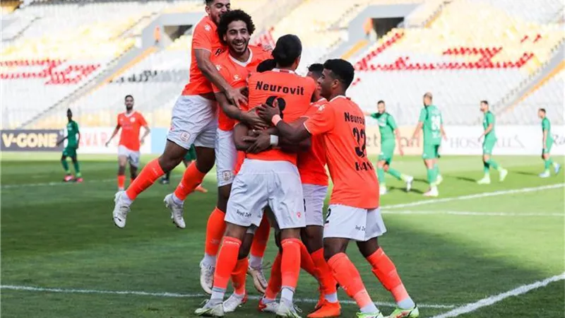 فاركو يكتفى بهدفين فى مرمى سيراميكا فى الشوط الاول