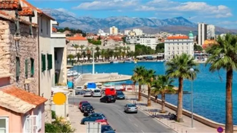 دولة أوروبية تفقد 10% من سكانها